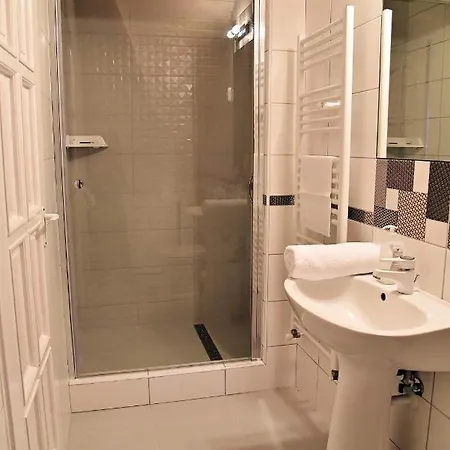Aquarium Guest house
